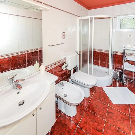 And Perlica Guest house Klis